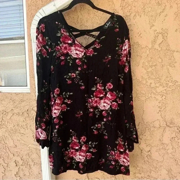 Ever Enchanting Black Floral Print Long Sleeve Shift Dress - Picture 1 of 8